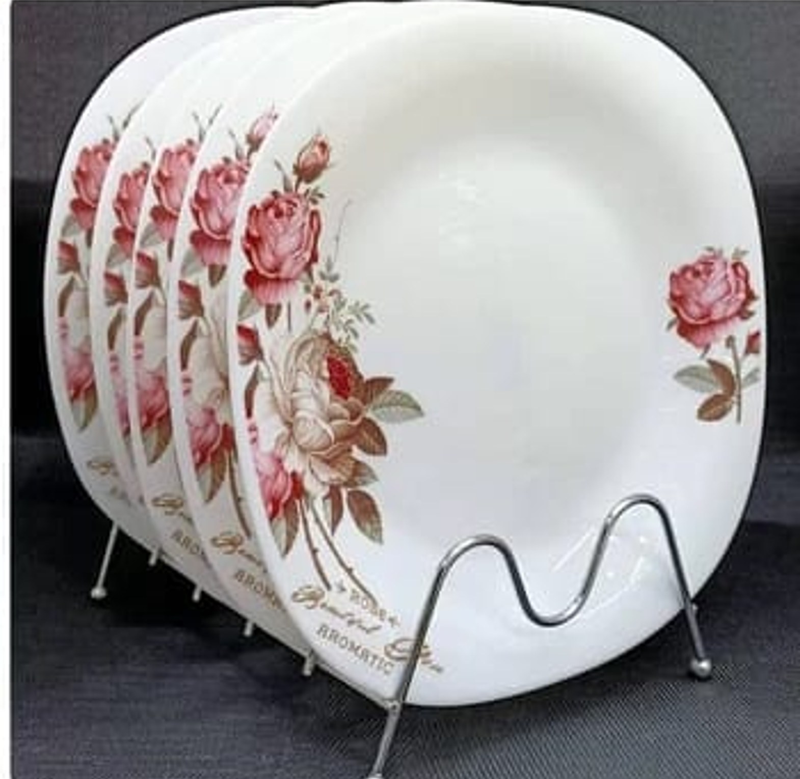 Plates.6 pc ceramic corner plate image