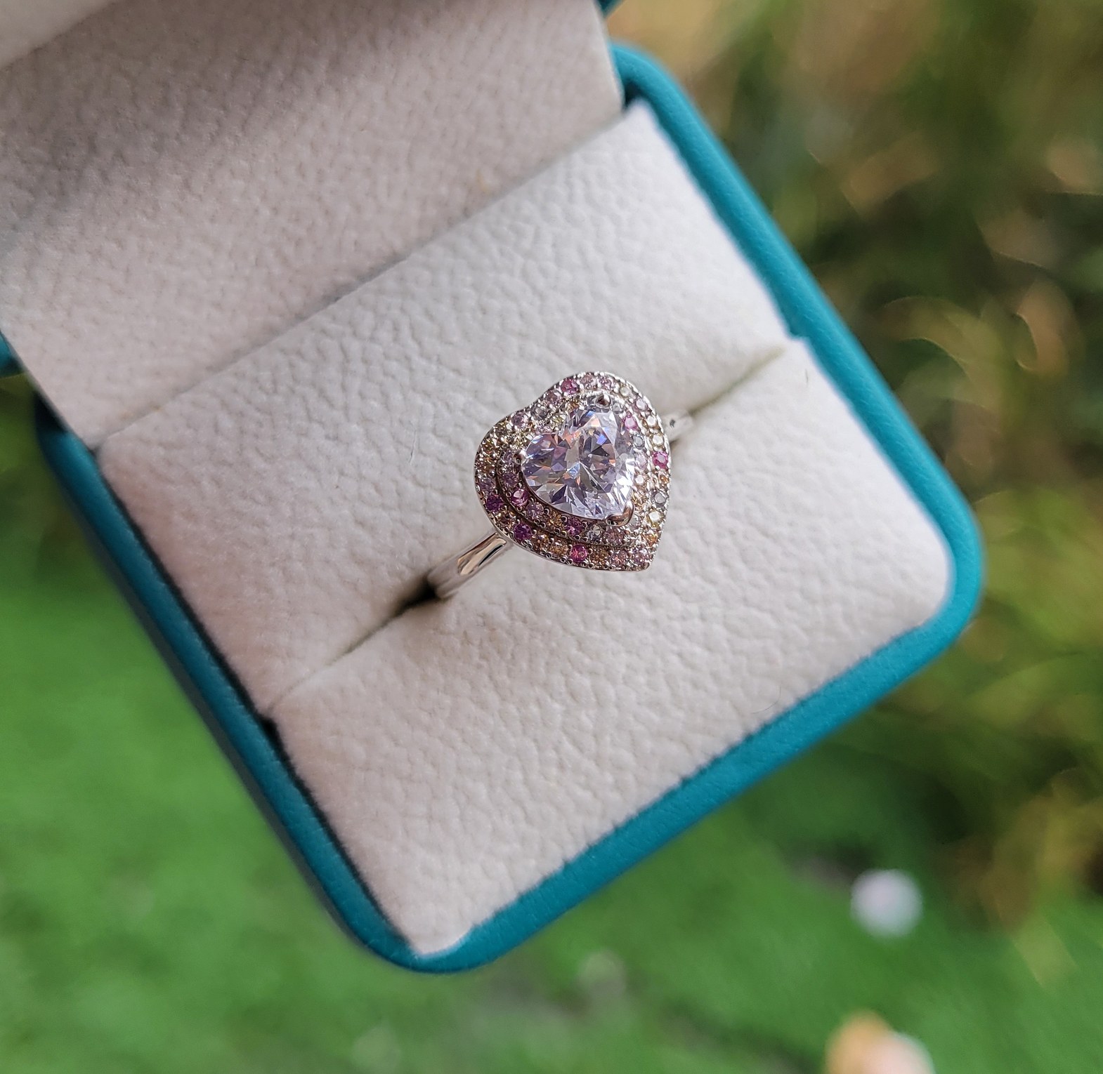 Loveheart promise ring image