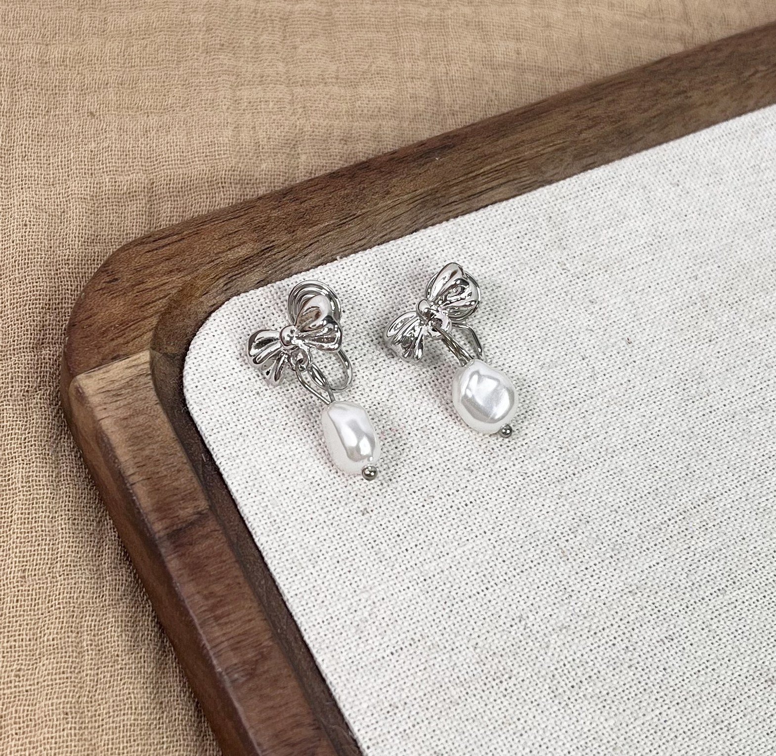  Clip-On Earrings 006 image