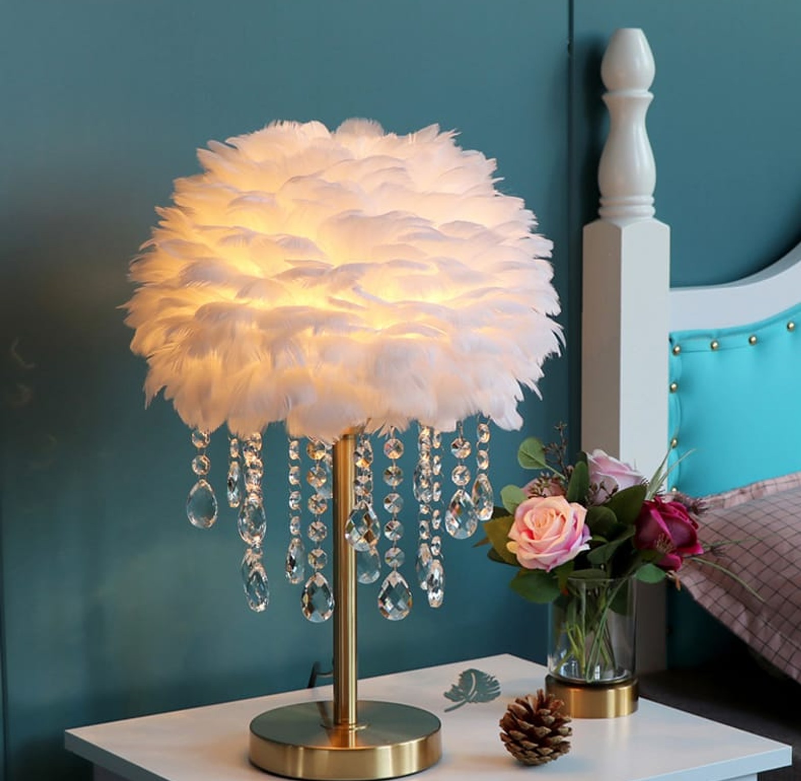 Nordic Feather Crystal Table Lamp image