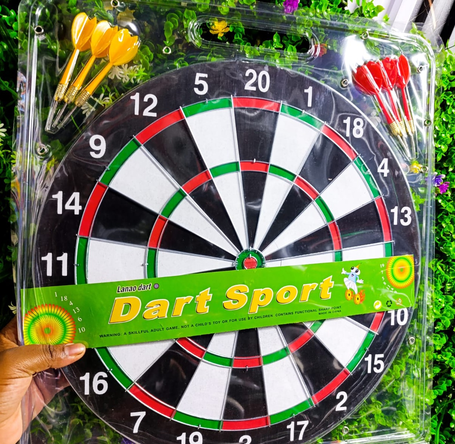 17 inches Dart board game set with 6 darts image
