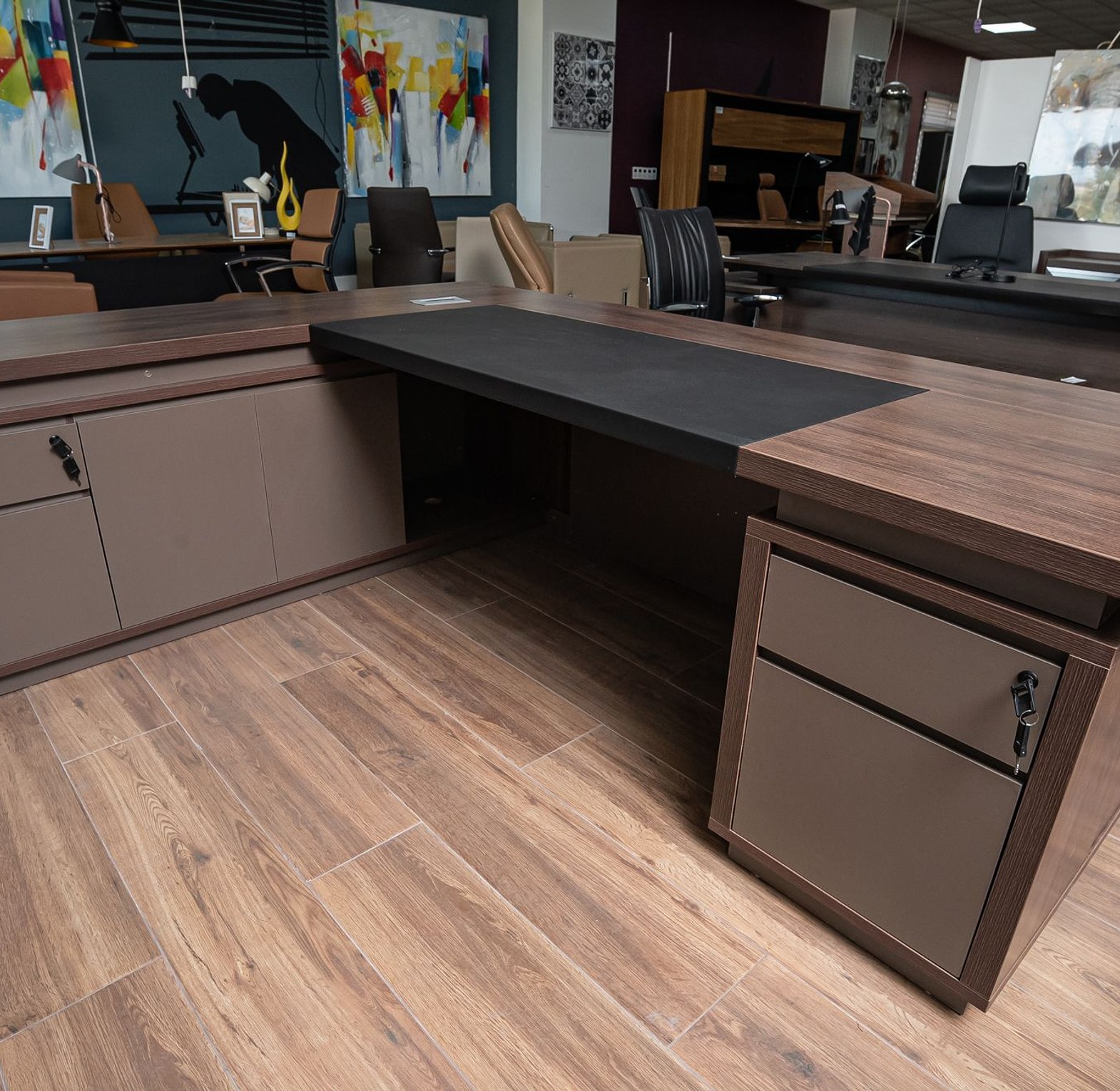 OFFICE TABLE 240X180X75CM image
