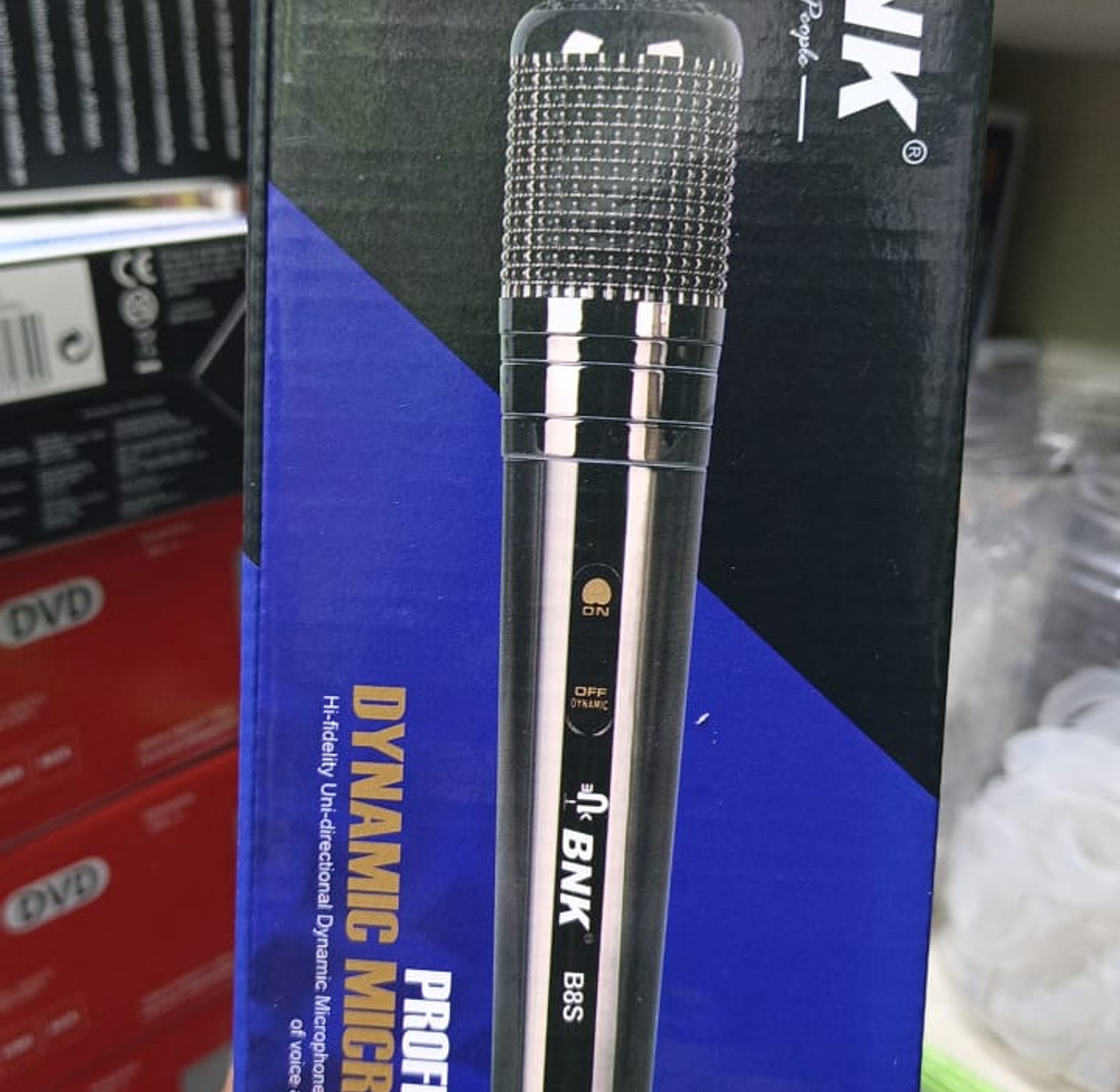 MICROPHONE. Shure Beta 87C Cardioid Condenser Microphone.  image