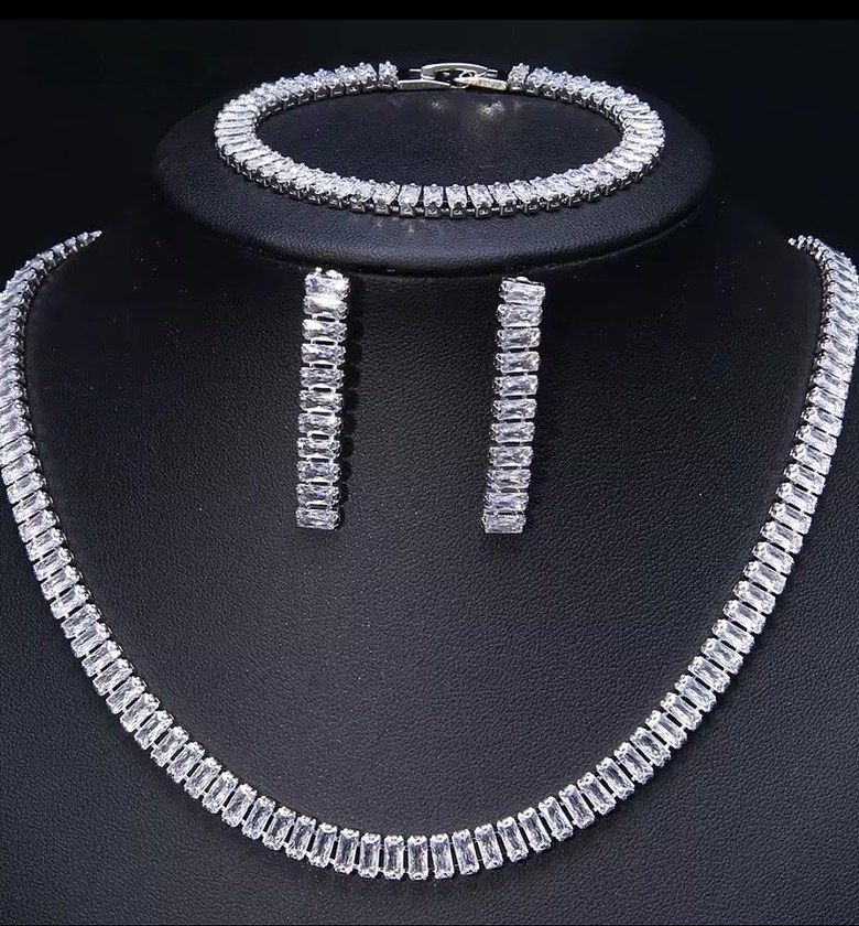 Tennis bridal set image