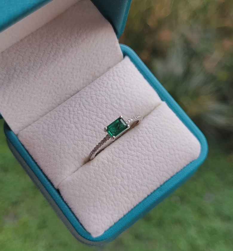 Promise ring image