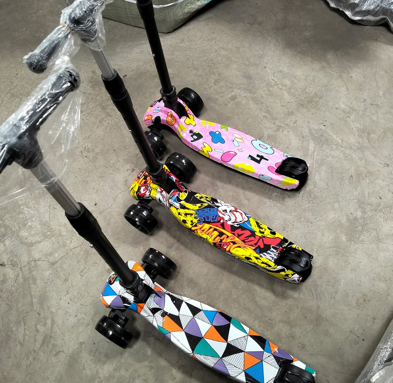 Kids Scooter for Age 3-12 image