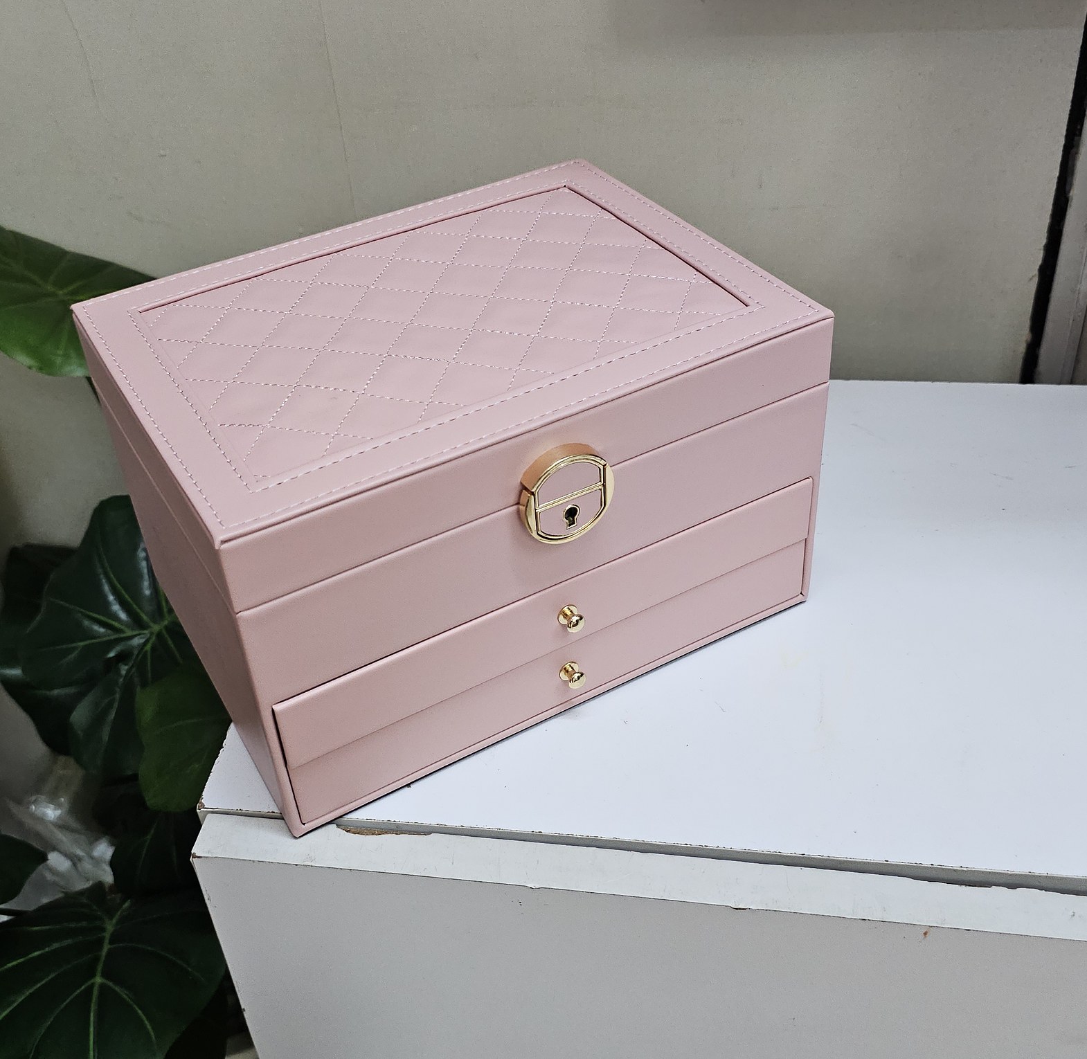 Luxury leather organizer  image