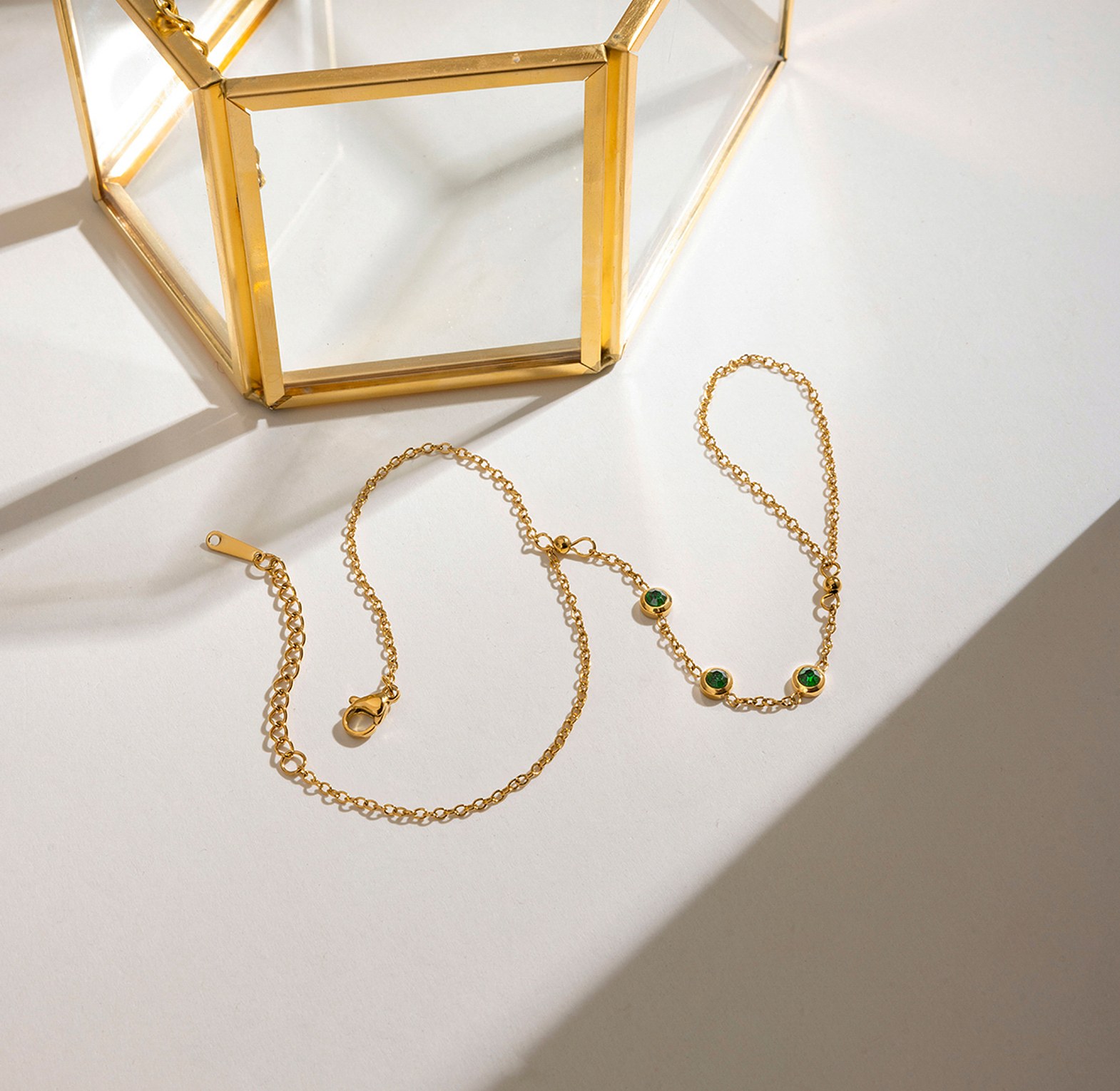 Ira Emerald Hand Chain Bracelet image