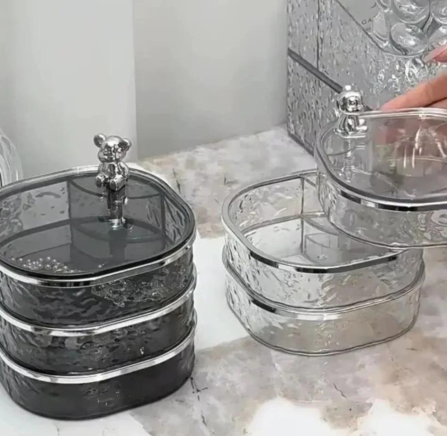 Rotating jewellery organizer image