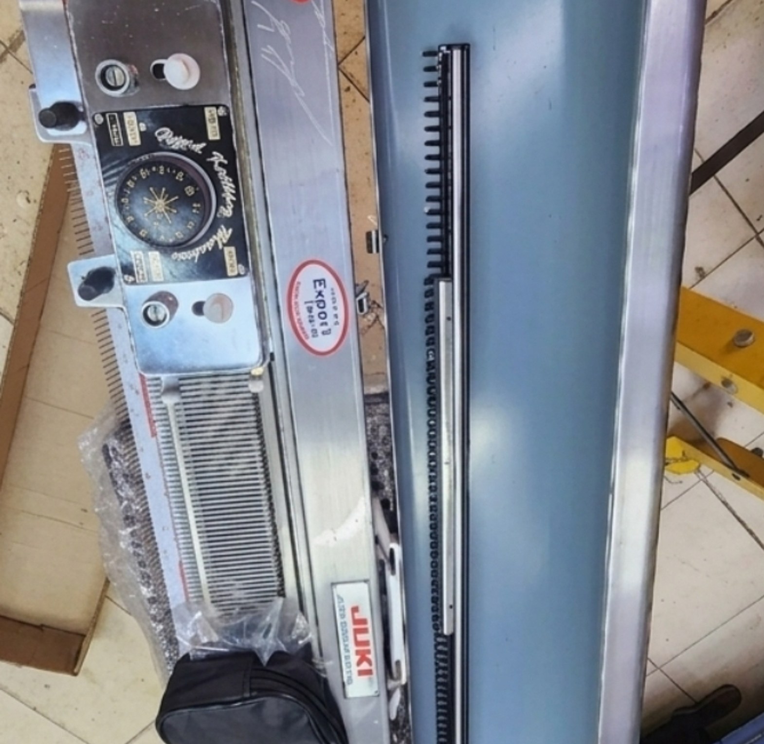 JUKI knitting machine  image