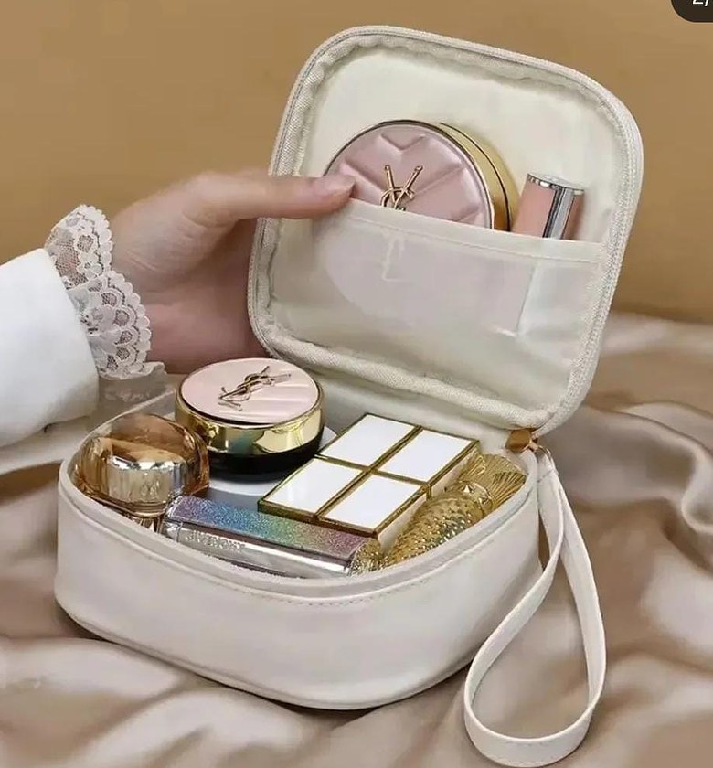 Waterproof Mini Pads Pouch image