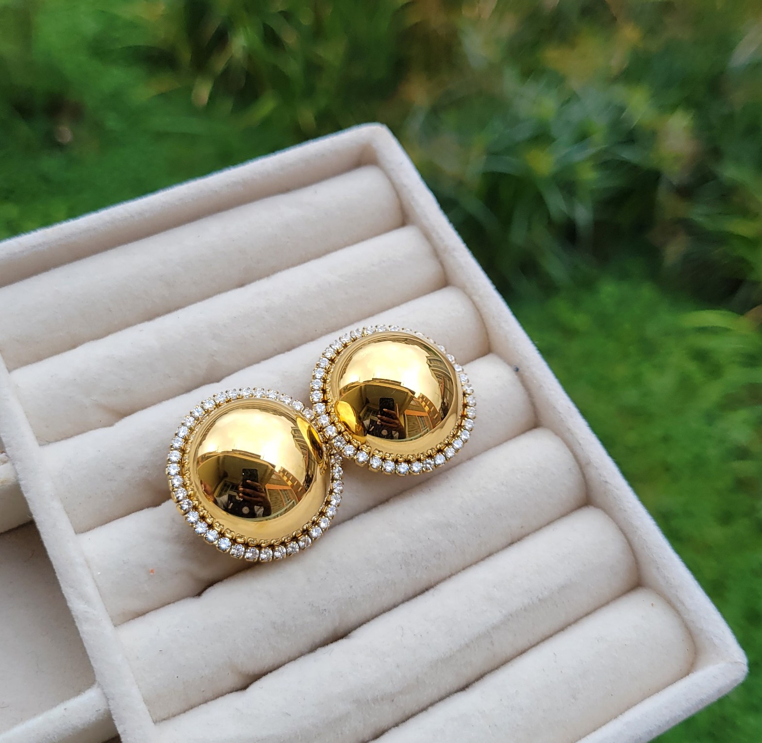 Rhinestone earing image