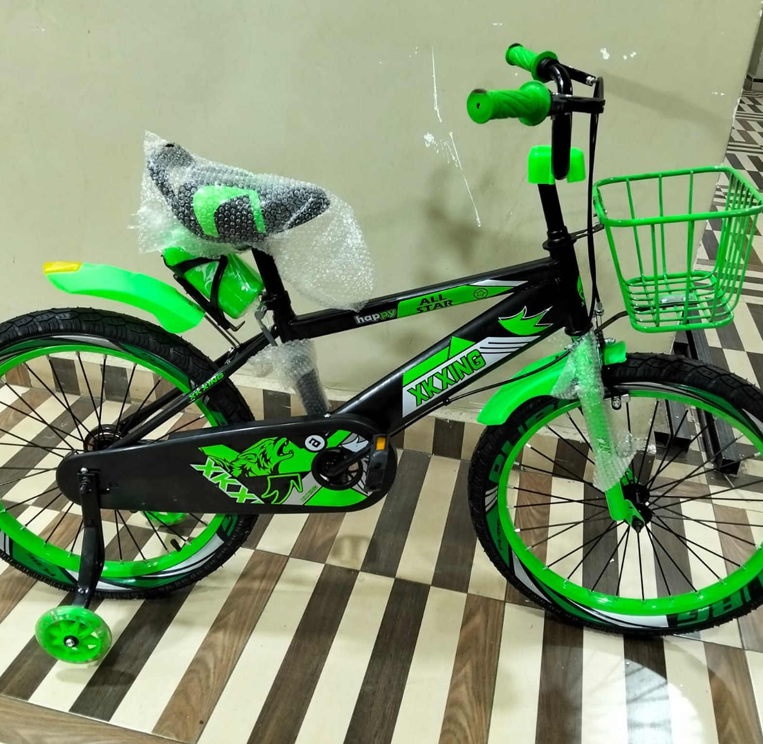 Size 20 Kids Bicycle with Training Wheels, Basket & Padded Seat  image