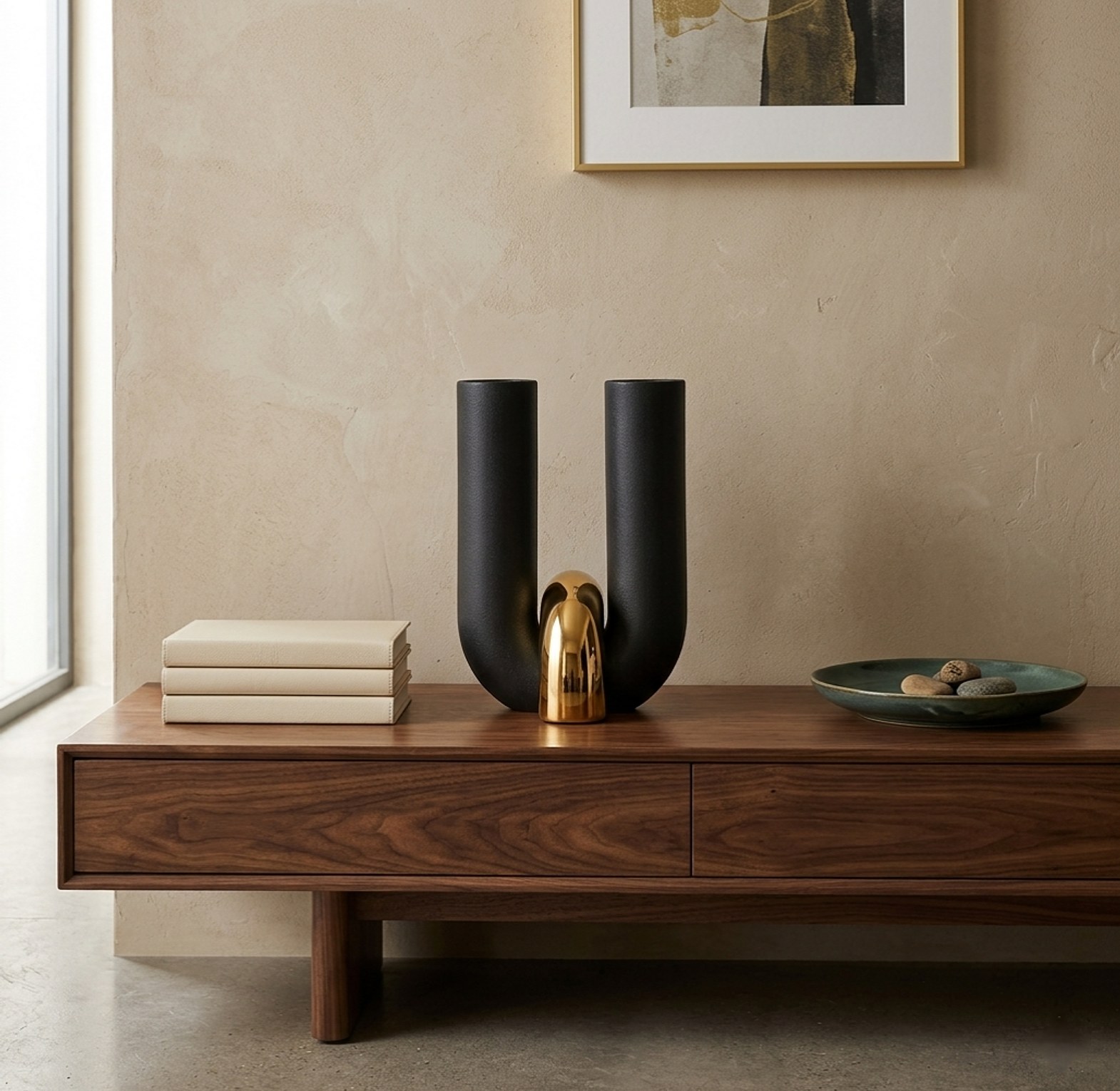 Noir curve vase image