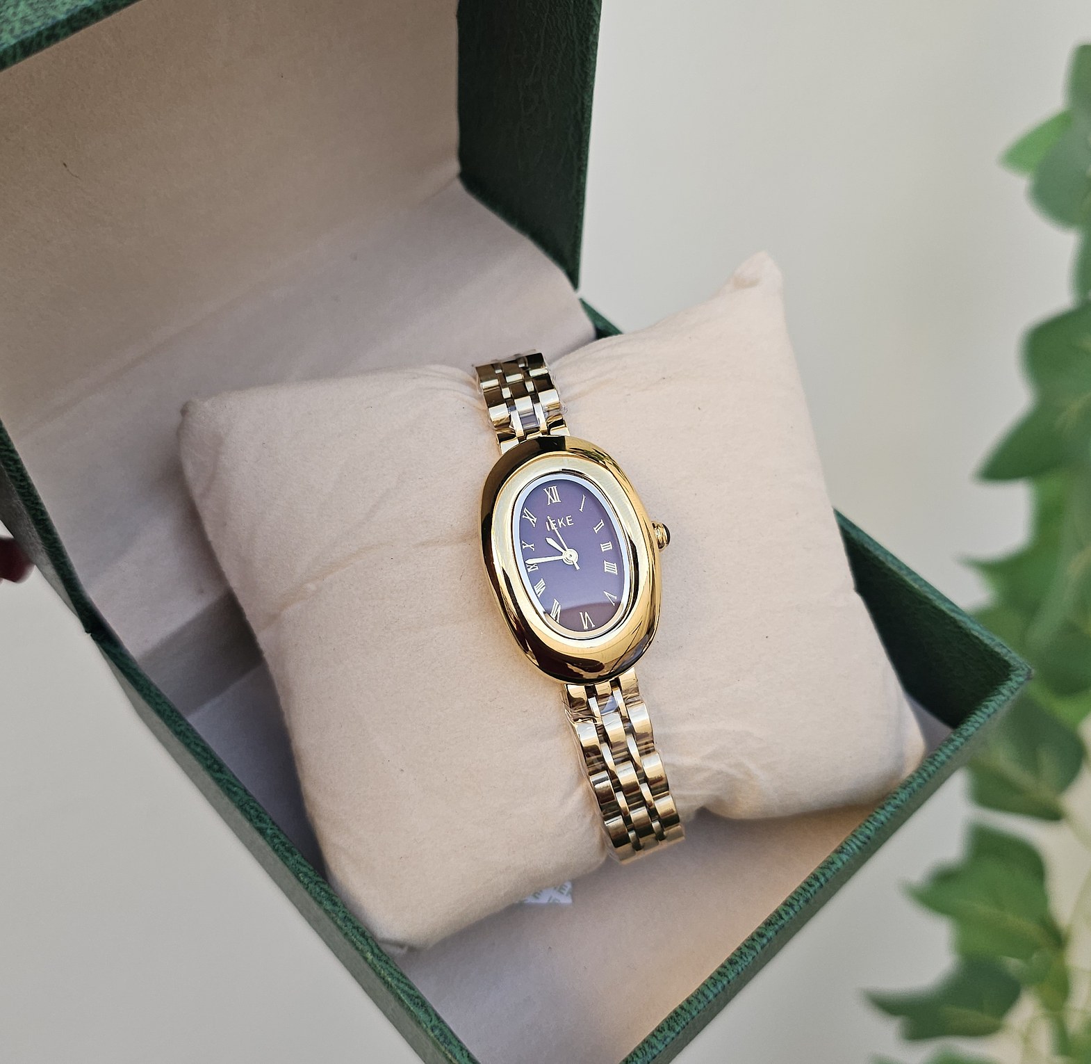 IEKE oval vintage watches  image