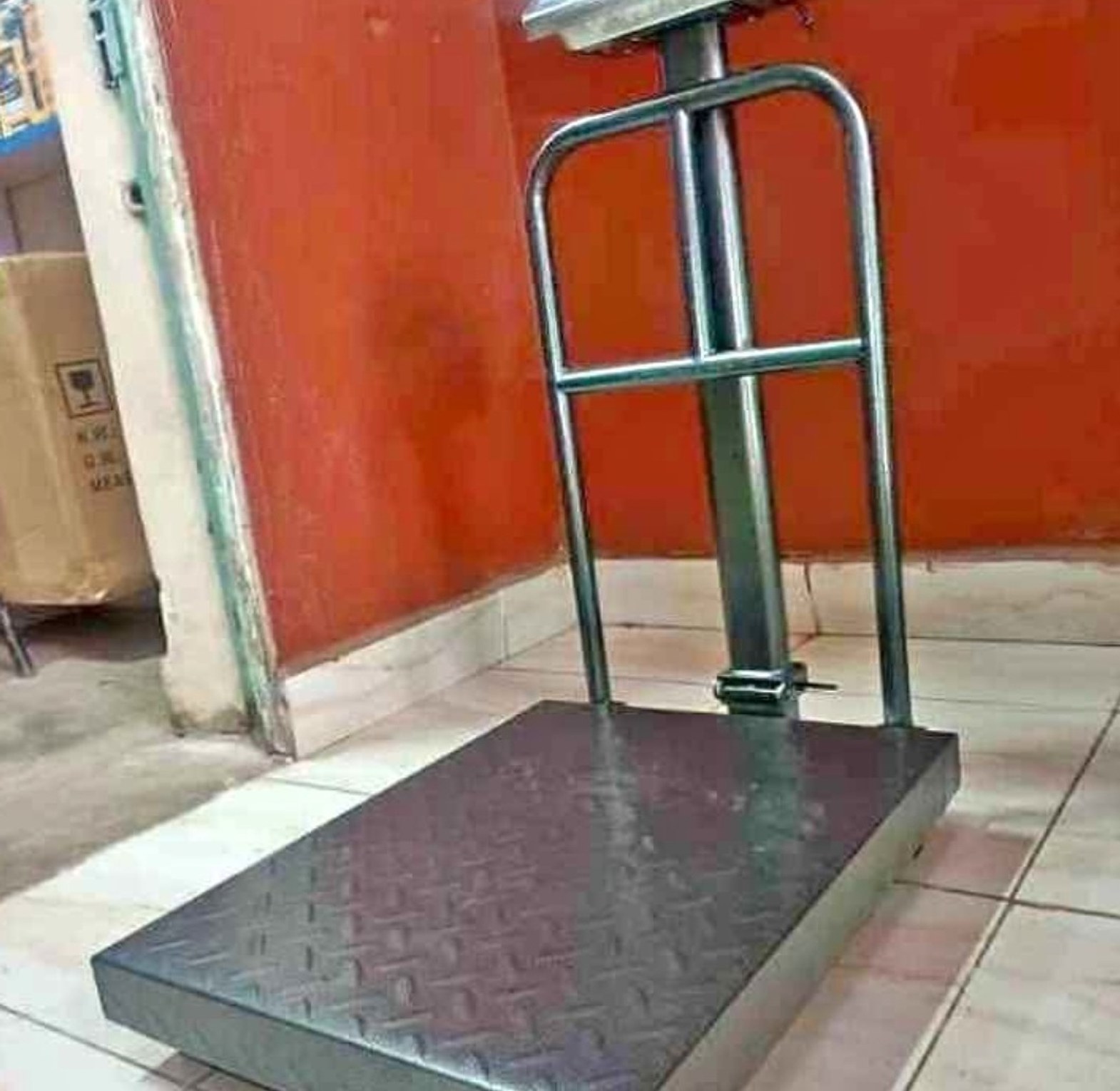 300kg digital scale small base image