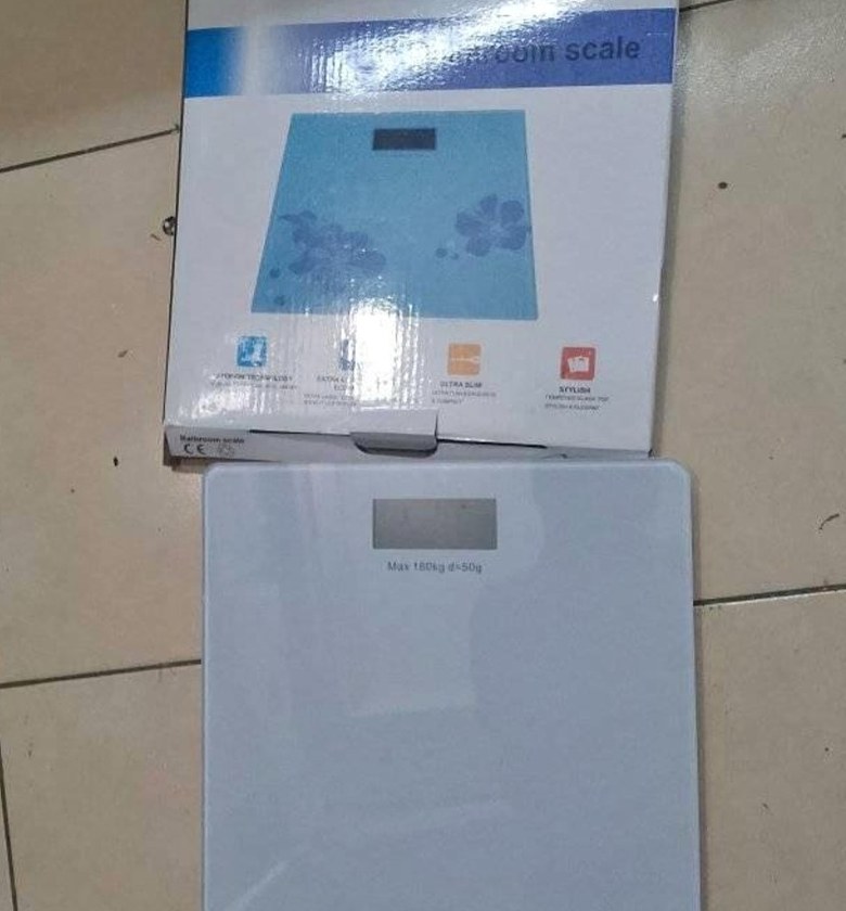 Bathroom scale digital image