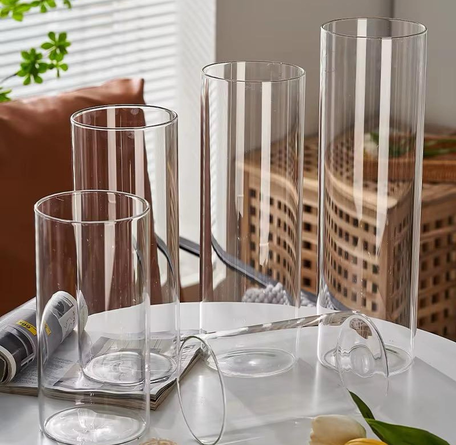 Modern creative clear glass vase - 60cm image