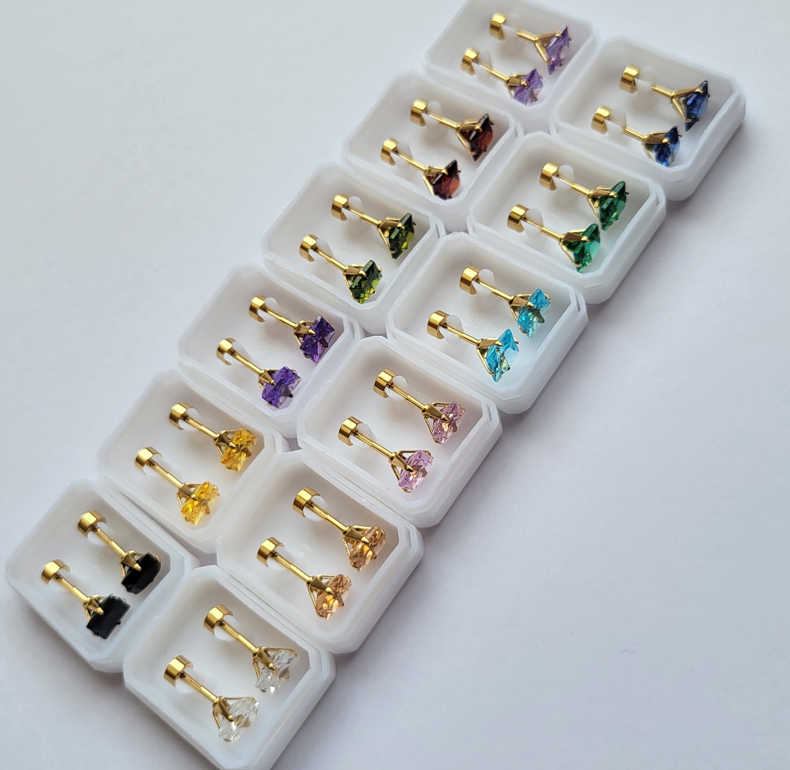 Square screw studs image