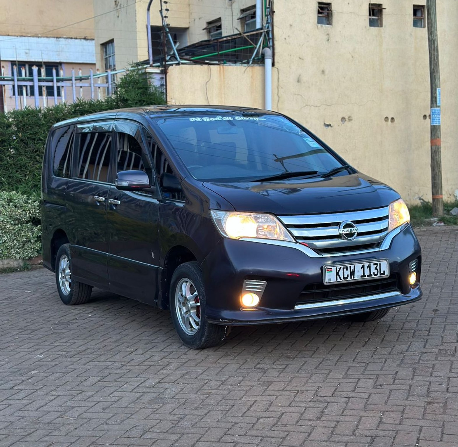 Nissan  Serena KCW, YOM 2012 Model,  Automatic, Rating 2000cc 7 seater, image