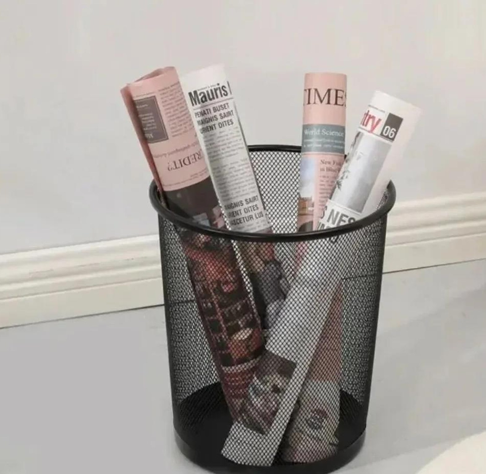 9 ltrs Metallic mesh dustbin for office or household waste image