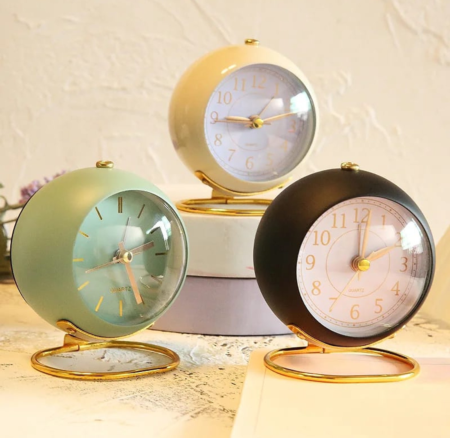 Silent Non Ticking Retro Vintage Alarm Clock image