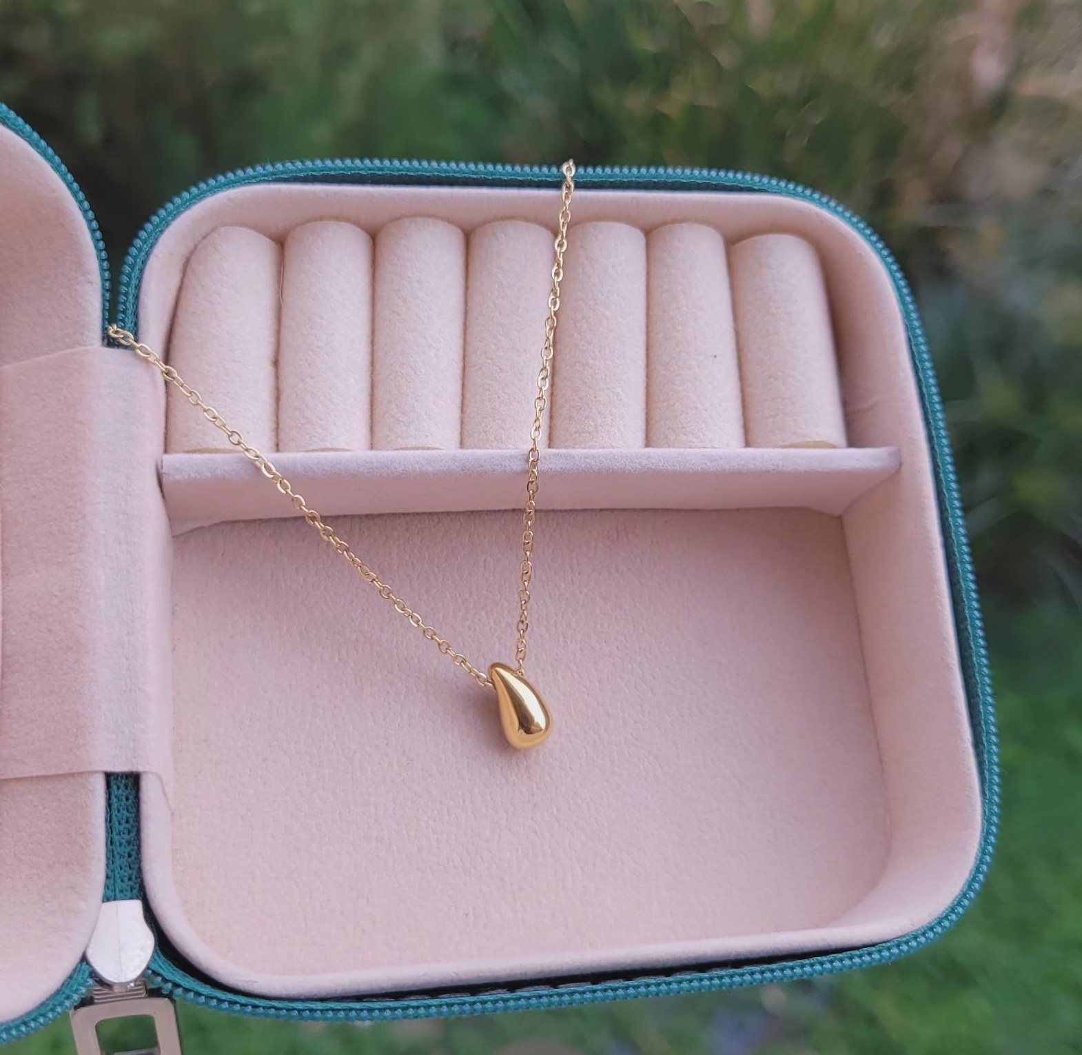 Dainty botega necklace  image