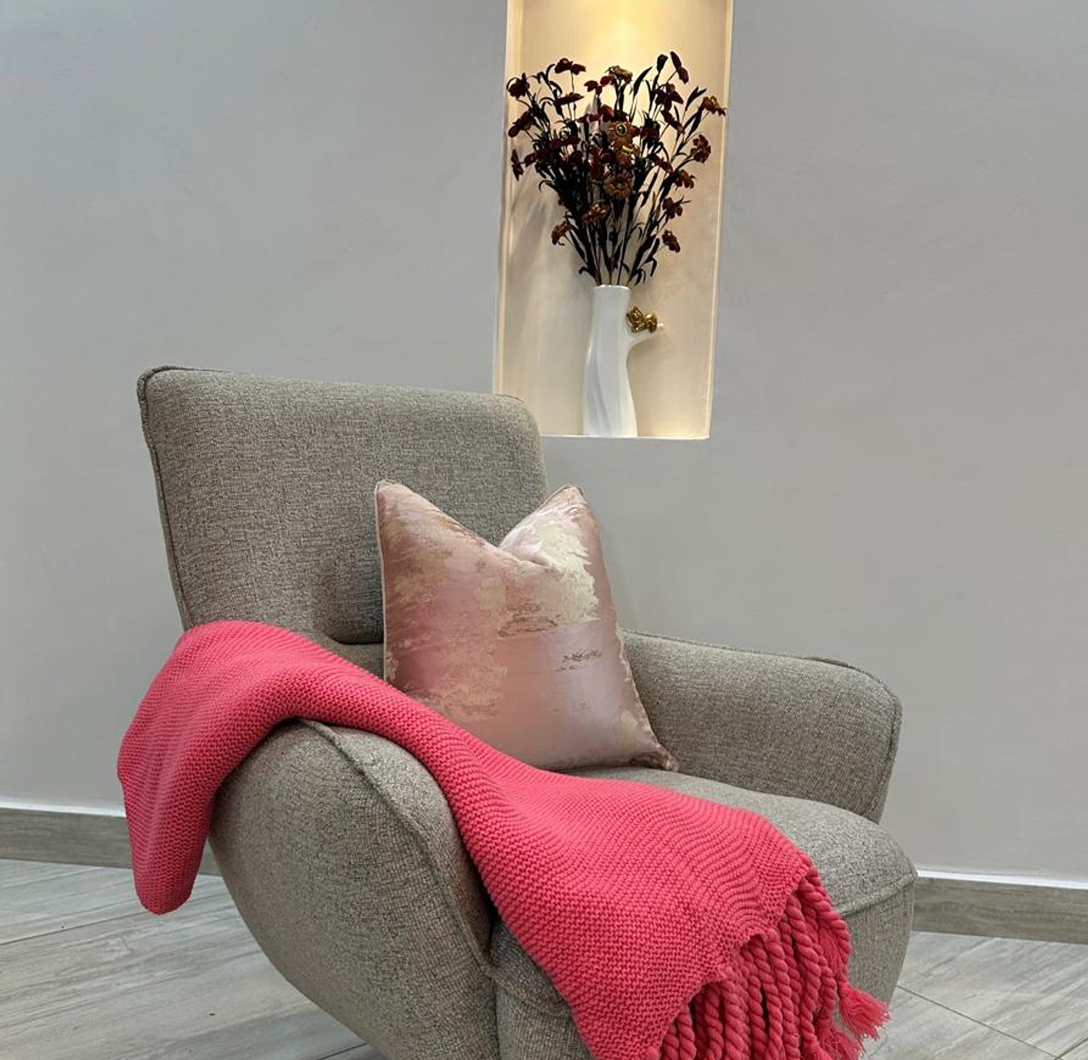 Knitted Throw Blanket with twisted tassles image