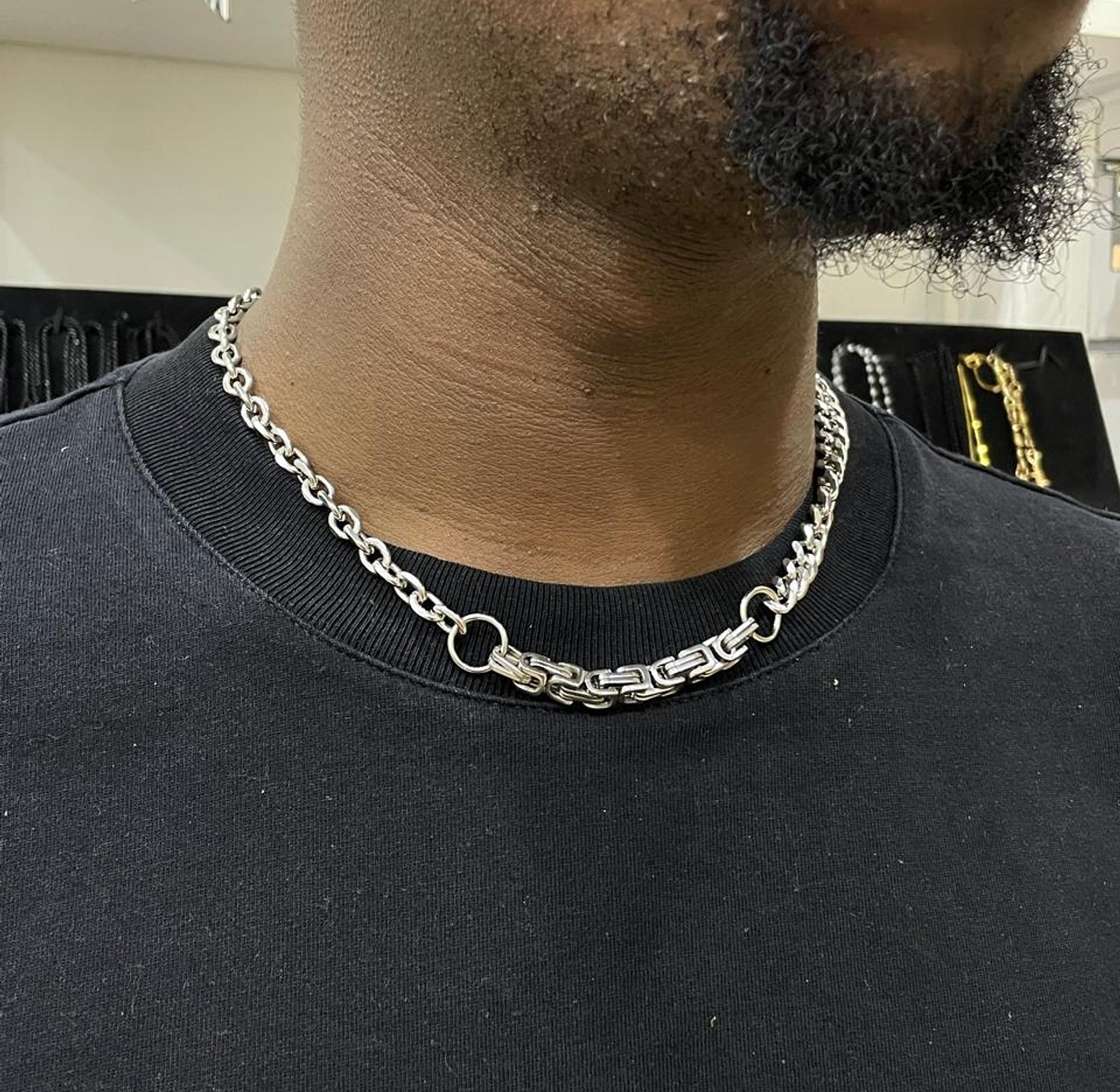 Regal Link Chain image