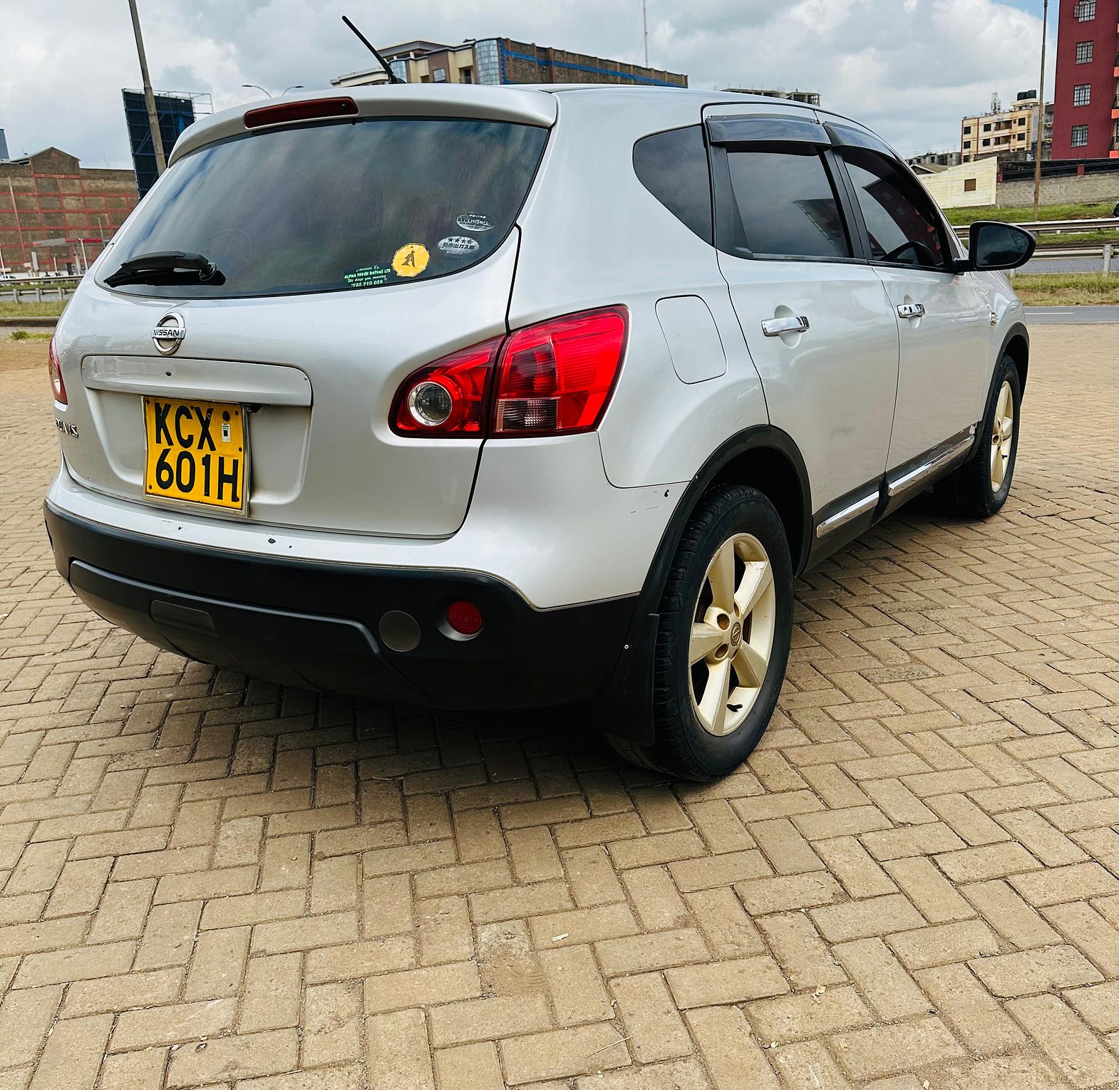 Nissan Daulis KCX, YOM 2012,  Automatic, Rating 2000cc, with Panoramic Moonroof image