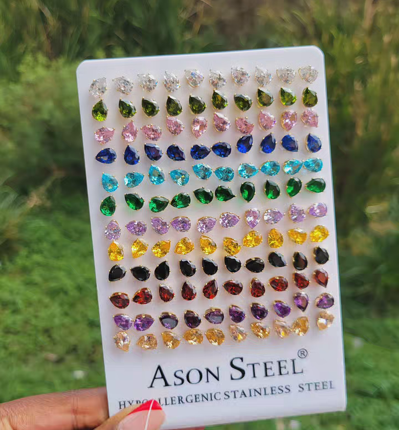 Almond studs image