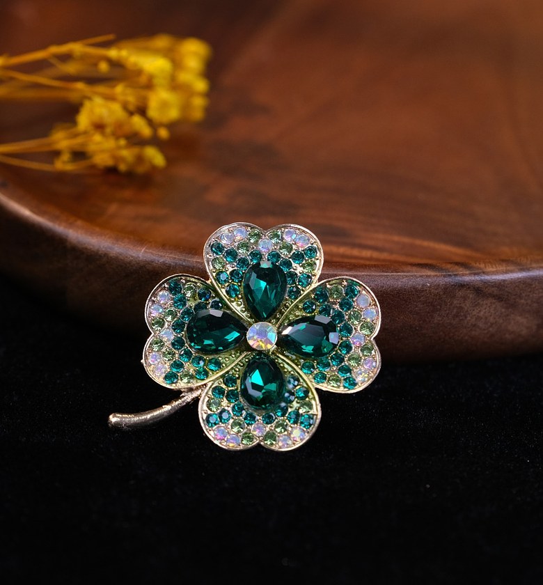 Floral brooch 06 image