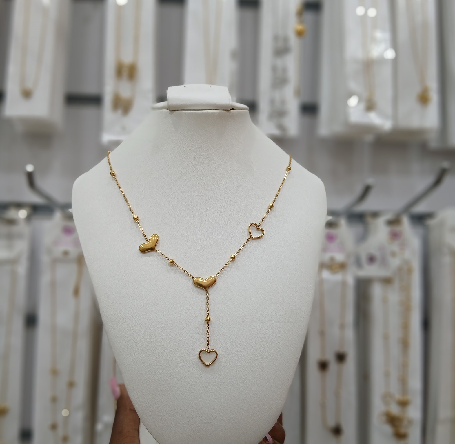 Necklace 005 image