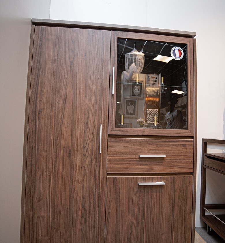 CABINET ARGENTIER 3 DOORS image