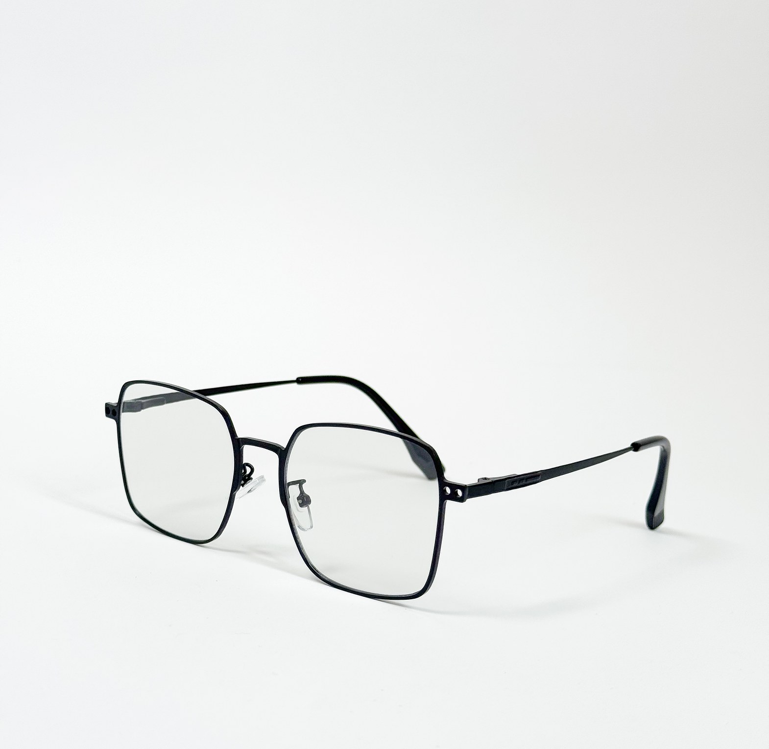 Roc Black Photochromatic image