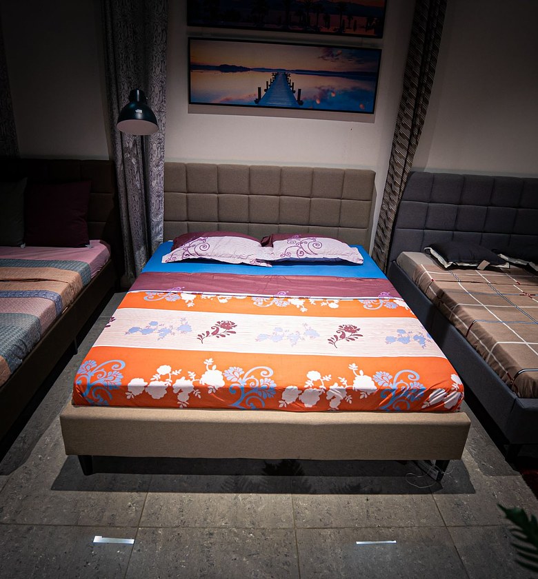 BED 160X200 CM CLR TAUPE  image