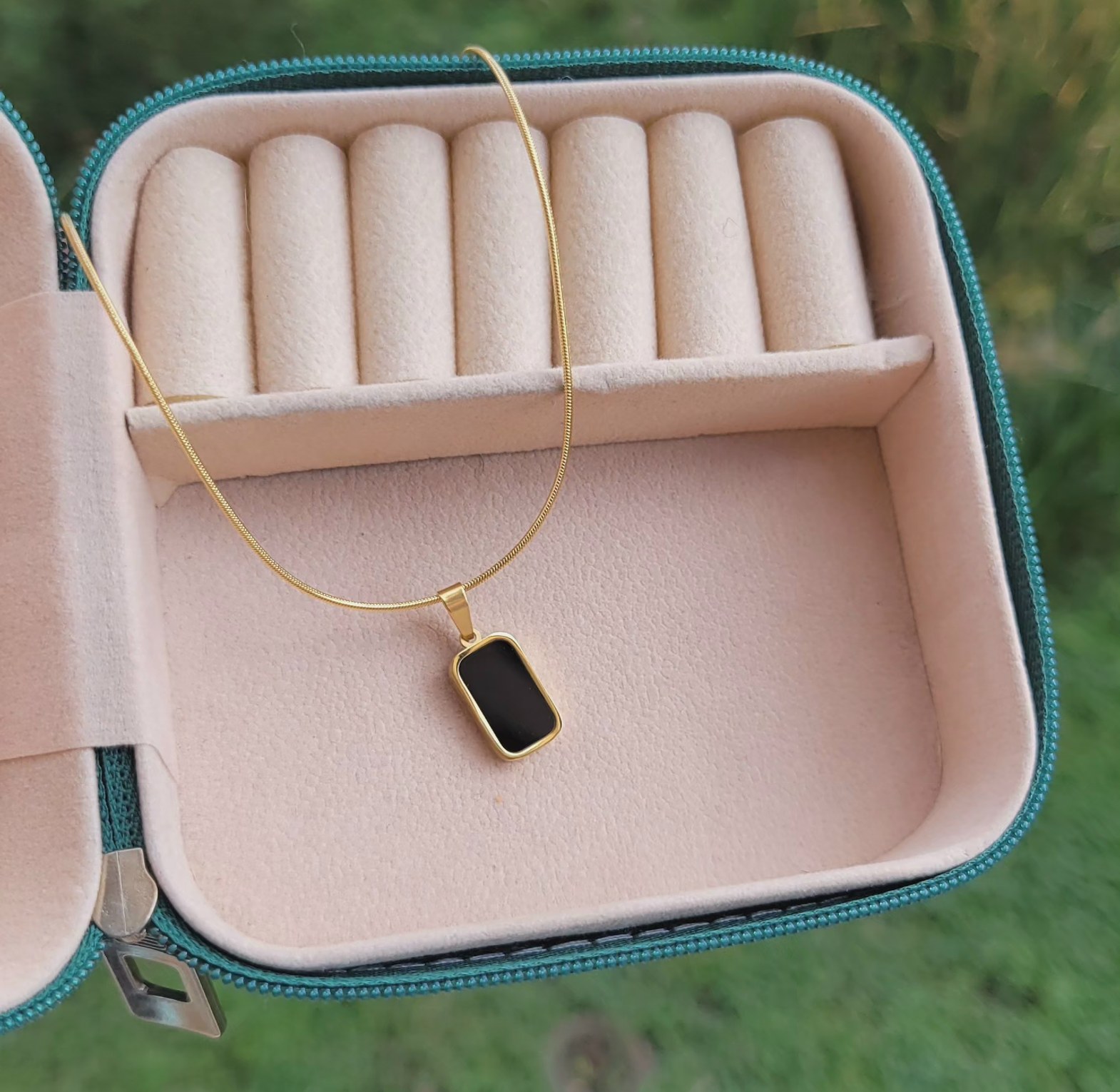Damien necklace  image