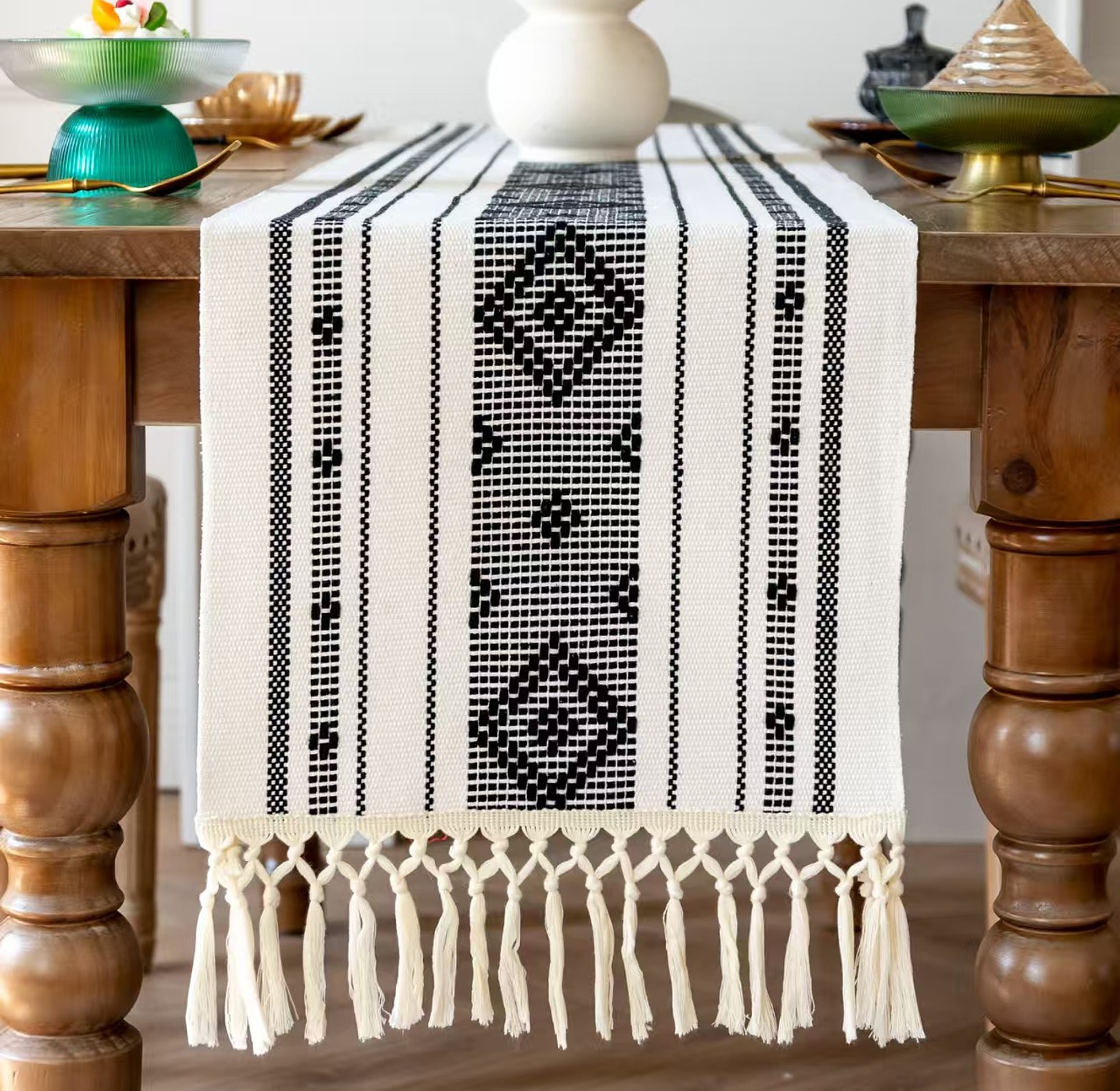 Braided Cotton Table Runner & 6-Piece Mat Set image