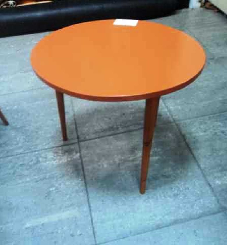 TABLE CORNER 70X59X62 CM  image