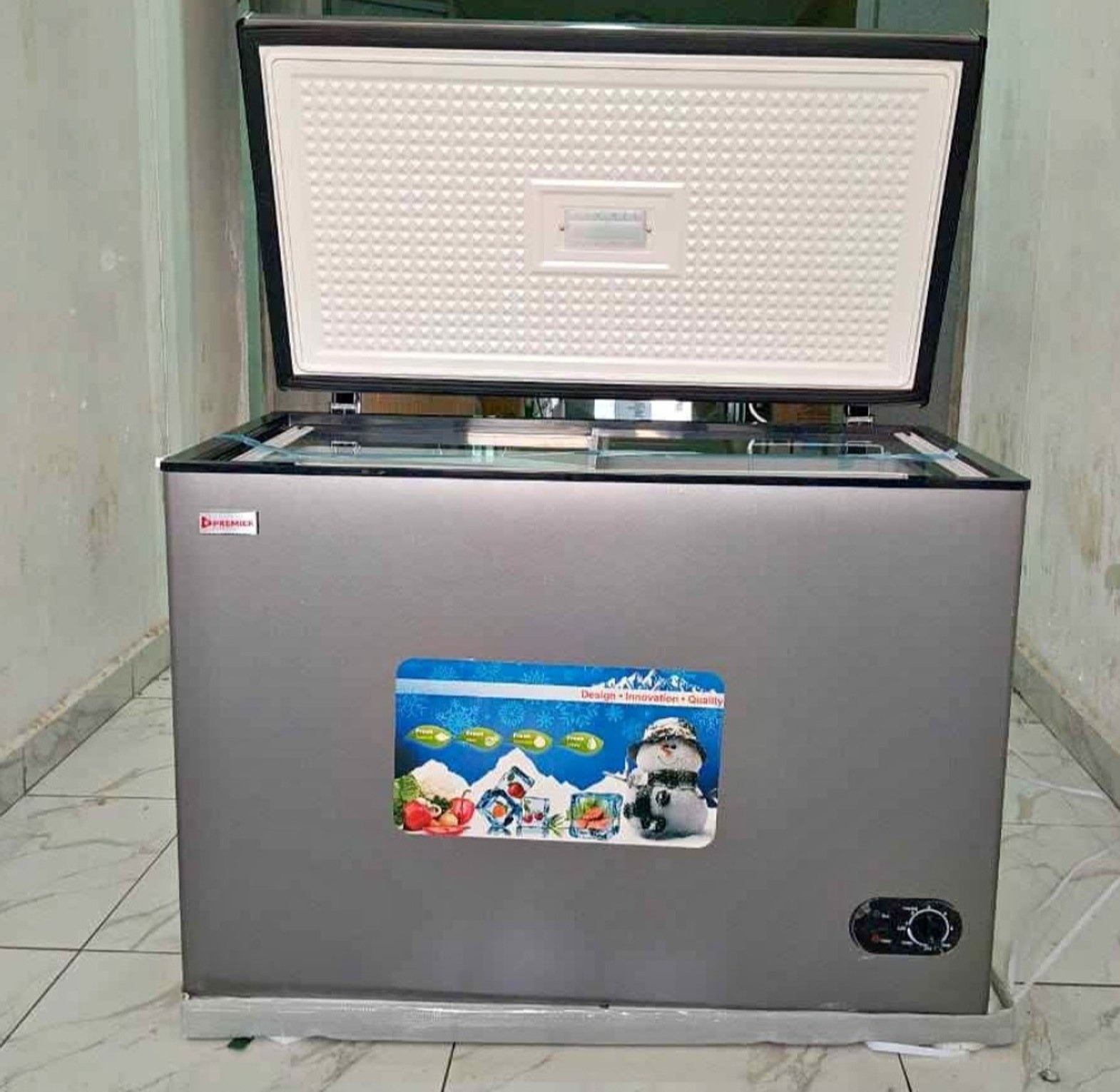 250 litres chest freezer image