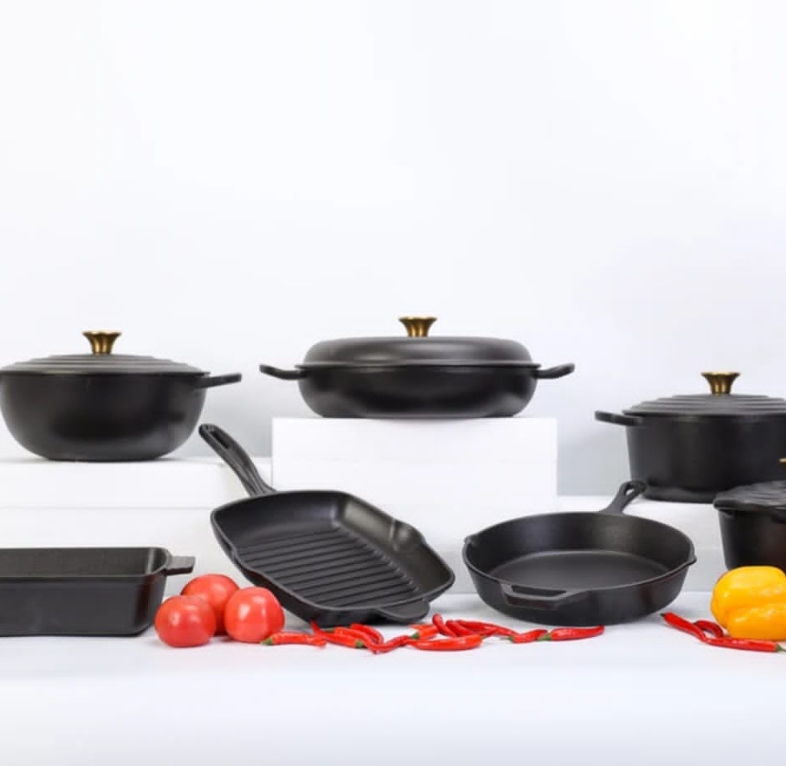 Elite Chef 11-Piece Enamel Cast Iron Cookware Collection image