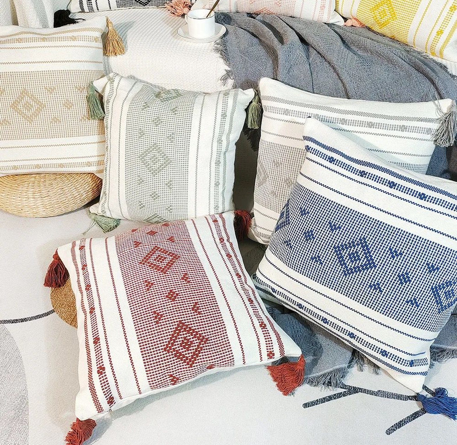 *Jacquard Tassel Nordic Minimalistic Throw Cover* 🔸Size 45 by 45cm / 18*18 inches  image