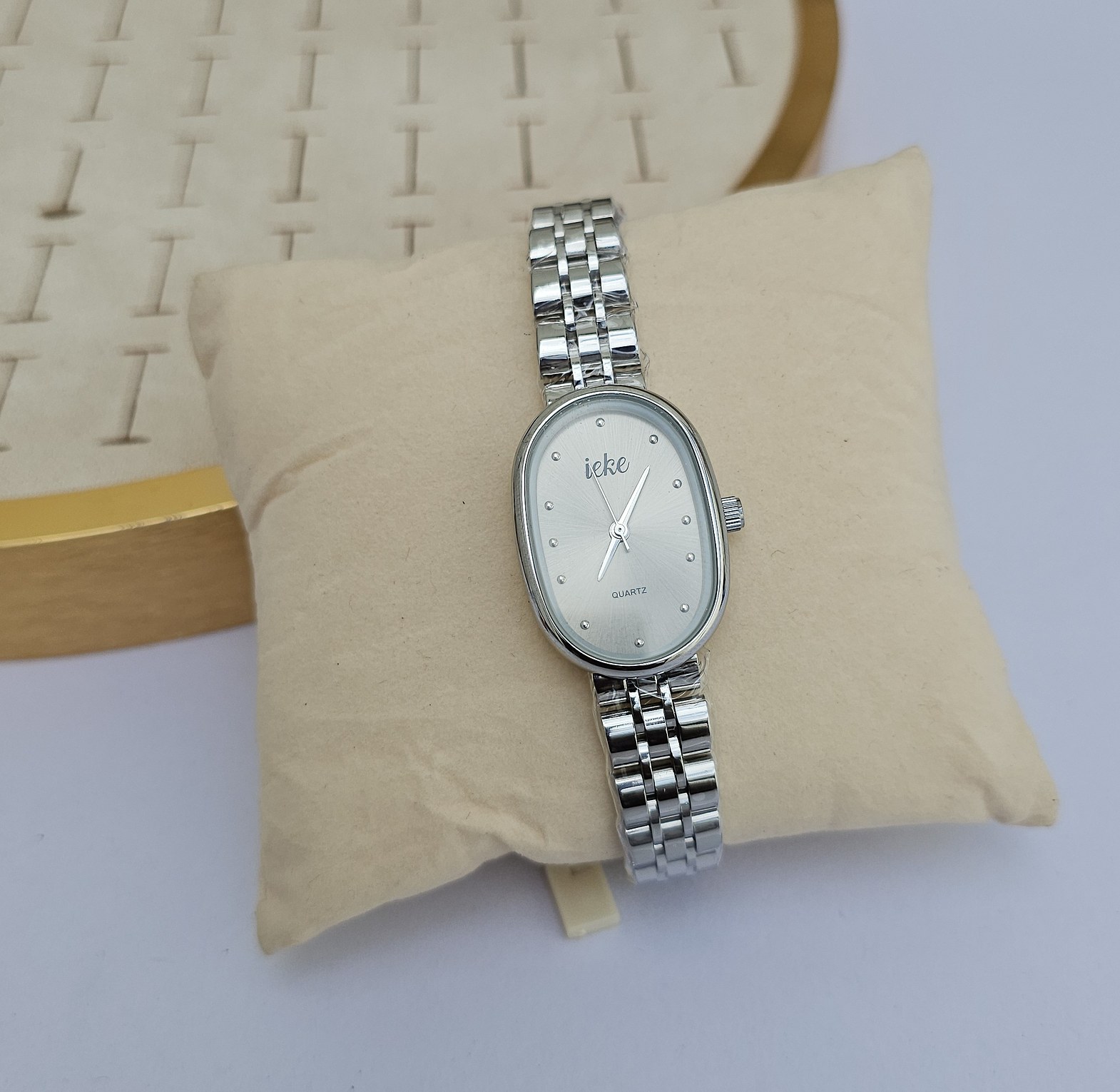 IEKE oval vintage watches  image