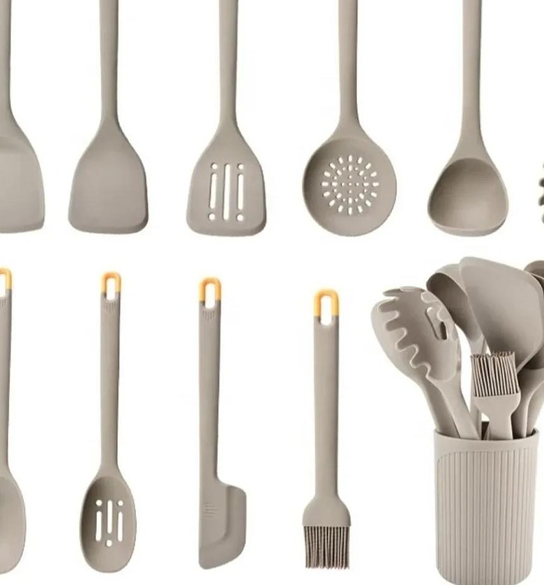 Temperature resistant nonstick, food grade 11pc silicone spoons set image