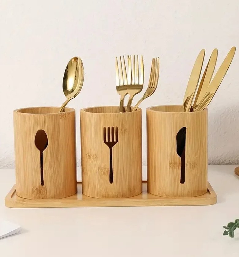 Bamboo cutlery /spoon holder image