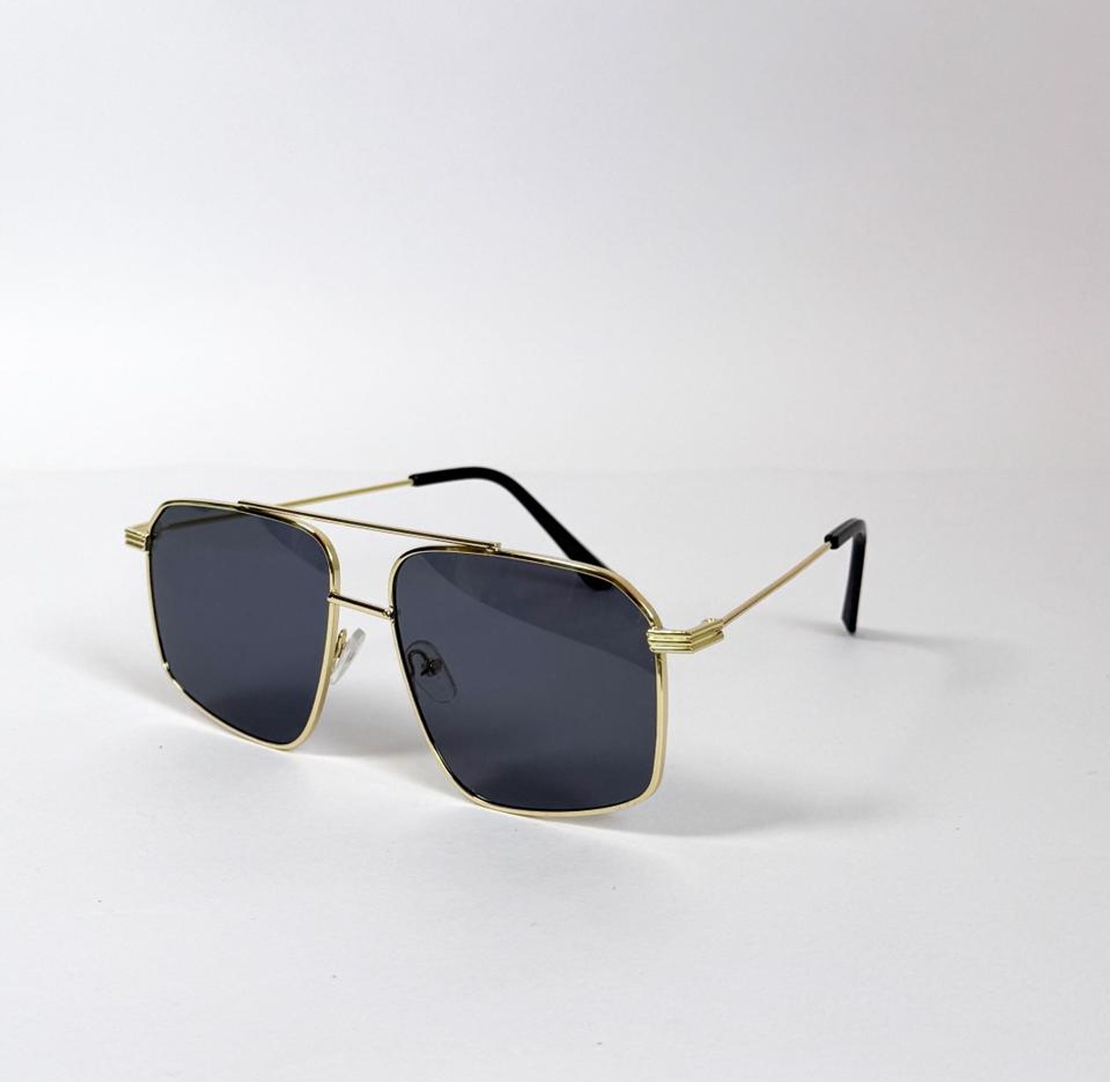  Hailey Black Gold image