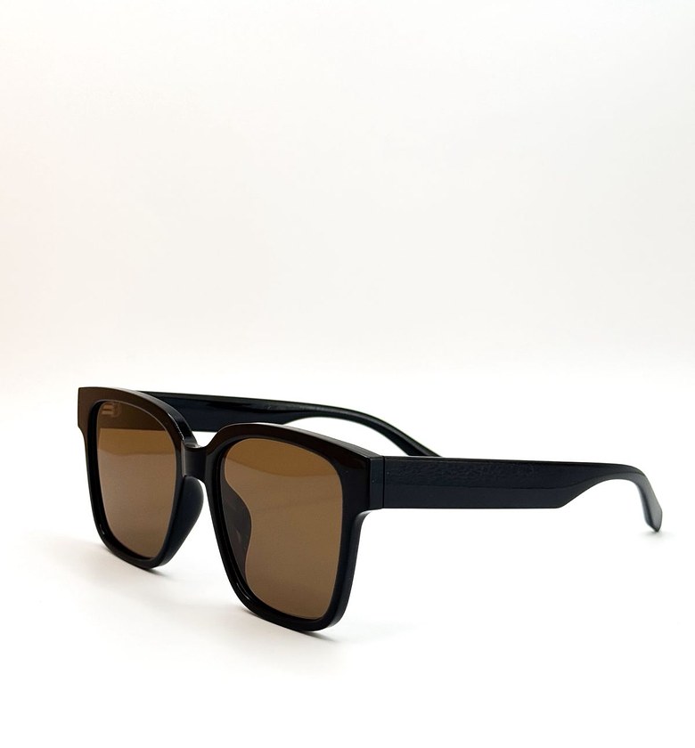 Retro Thick Frame Wide Square Sunglasses image
