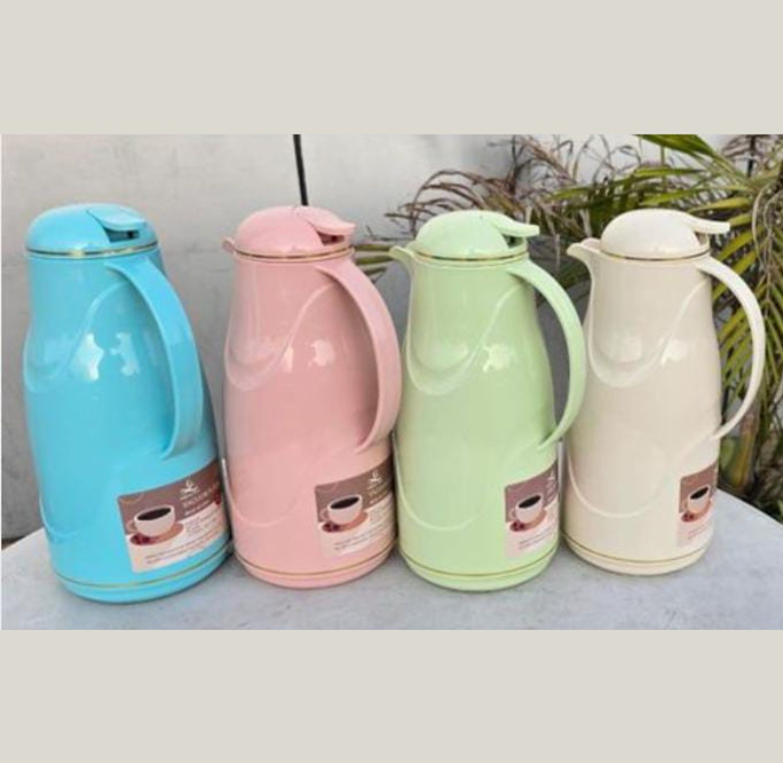 Pastel TempLock Vacuum Carafe (1.6L) image