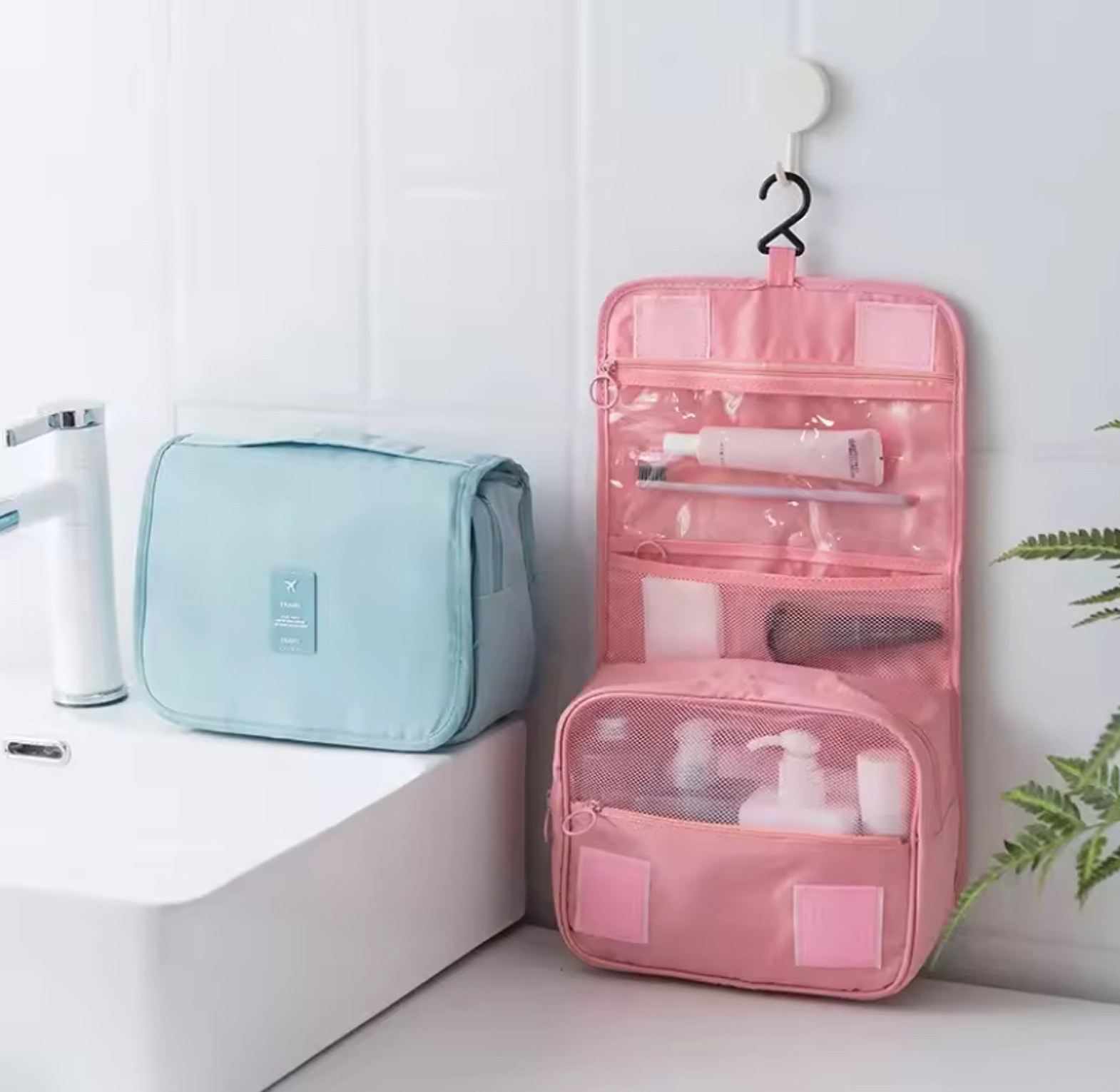 Travel makeup bag  image