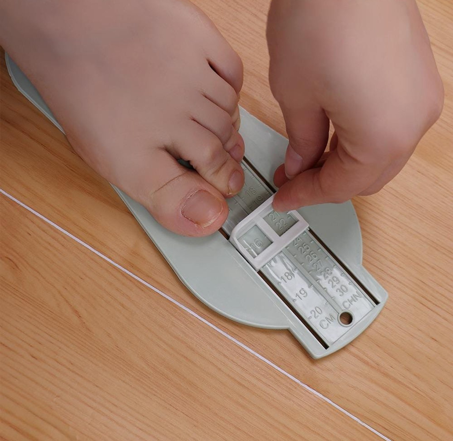 Kids Foot Measuring Tool image